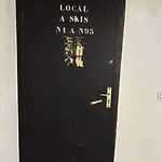 Neves - Location: Pour 4 Personnes Dans Un Quartier Anime Apartamento *